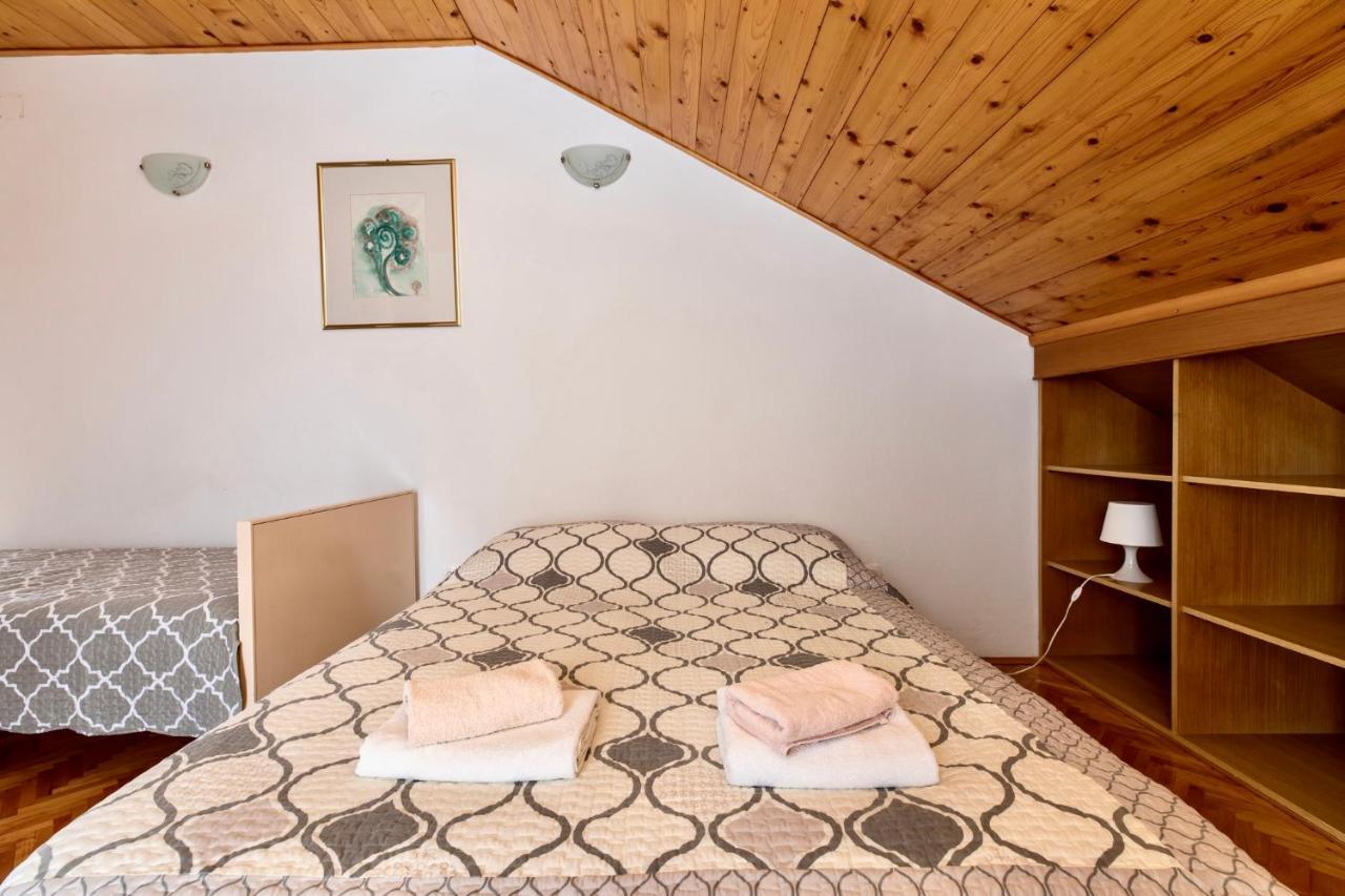 Apartments And Rooms Spiro Mimice Exterior foto